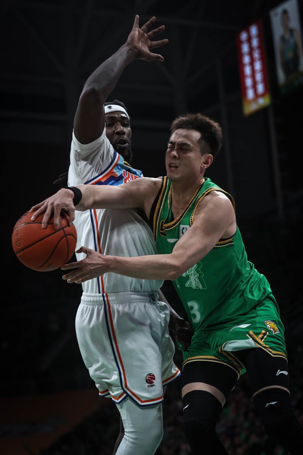 南宫28-包含冲刺阶段体能课后，辽宁本钢刷新队史纪录备战CBA季后赛，压力陡增，赛程密集仍需轮换的词条