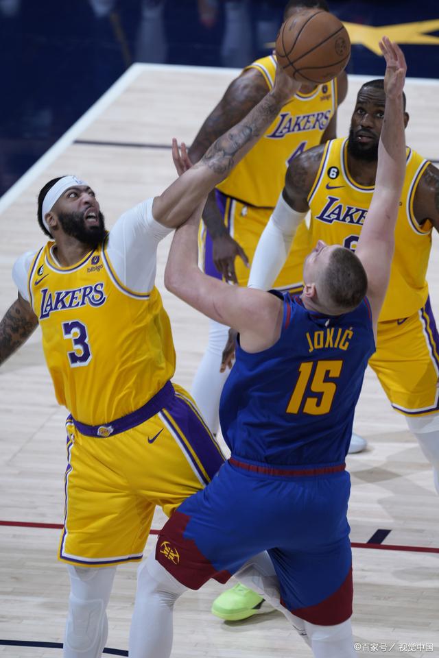 NG28-Rookie关键节点突破纪录，湖人带队取胜！的简单介绍