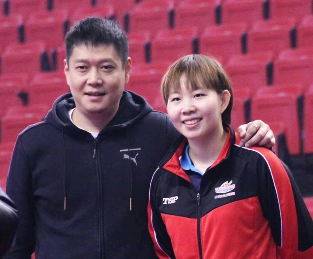 南宫28-JackeyLove爆冷击败中国队，赛况扑朔迷离引爆全场！的简单介绍